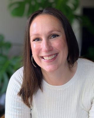 Photo of Erinn Williams, Counselor, LCPC, CST