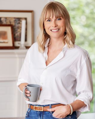 Photo of Sheena McRae, Registered Psychotherapist (Qualifying), MSEd, MACP