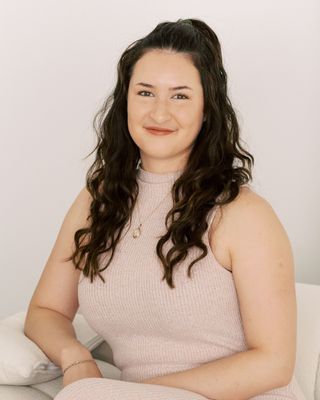 Photo of Robyn Cottrell, Registered Psychotherapist (Qualifying), BA, MACP