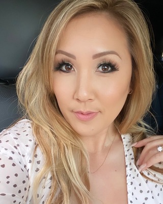 Photo of Grace J (Kim) Hur, Marriage & Family Therapist, MA, LMFT