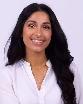 Photo of Yosra Matar, MA, RCC, CCC, Counsellor