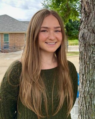 Photo of Sofie Swink, Pre-Licensed Professional