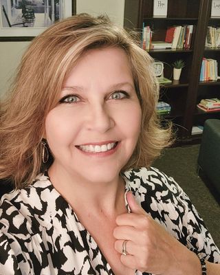 Photo of Cathy Murray, Clinical Social Work/Therapist, MSW, RSW