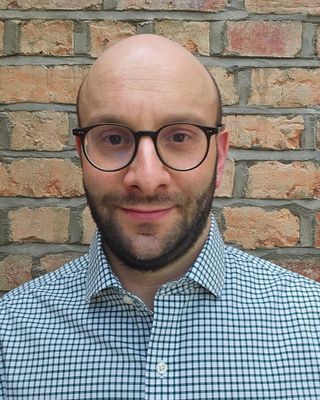 Photo of Daniel Sonabend, Psychotherapist, MA, UKCP Trainee