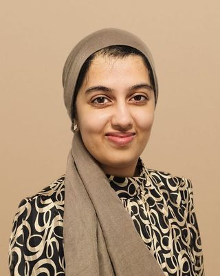 Photo of Sameen Salim, Registered Psychotherapist, MA, RP, LCT