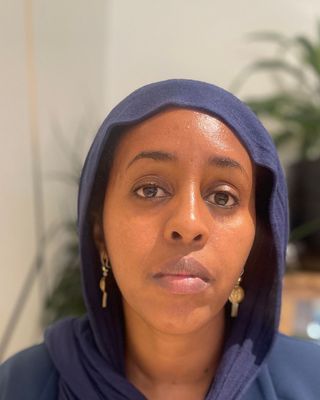 Photo of Adey Oshow Mohamed, Clinical Social Work/Therapist, PhD, MA, BSW, RSW