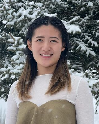 Photo of Dailin Li, Registered Social Worker, RSW, MSW, MA