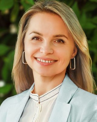 Photo of Elena Ozhdikhina, Marriage & Family Therapist Associate, AMFT, MA