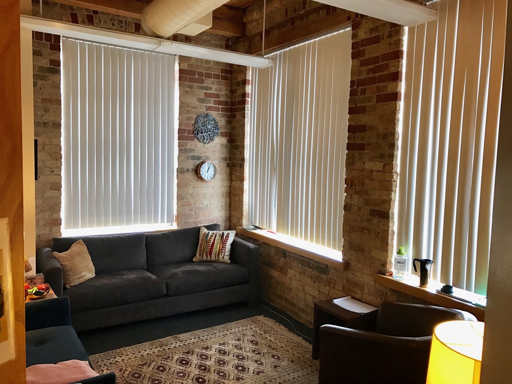 Get to know my office conviently located at suite 407 on 1300 West Belmont Ave. Chicago.