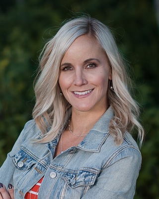 Photo of Dawn H Furlong, Psychologist in Calgary, AB