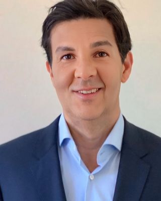 Photo of Ronnie Pereira, Counsellor, MBACP Accred