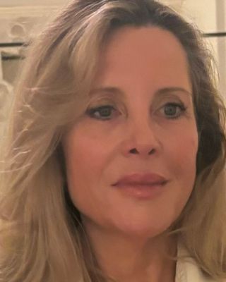 Photo of Alexandra Reumert, Psychotherapist, MA, MUKCP
