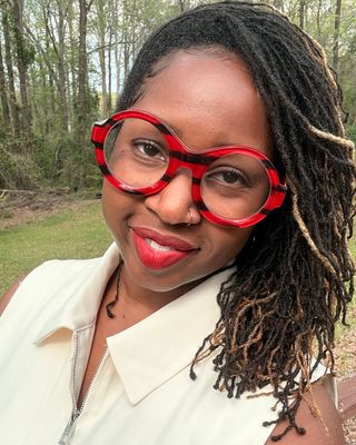 Photo of LaFadra Macklin, Psychiatric Nurse Practitioner, PMHNP
