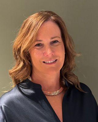 Photo of Cora McCloskey, Psychotherapist, MSc, Pre-Accredited Member IACP