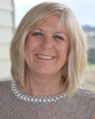 Photo of Denise Huey, Clinical Social Work/Therapist, LICSW, RN