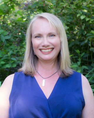 Photo of Erica Yungen Ostergren, MA, LPC, NCC, Licensed Professional Counselor