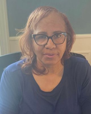 Photo of Angela Arnold - Headway, Clinical Social Work/Therapist, LMSW