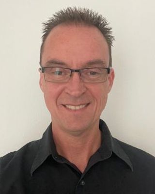 Photo of Dustin MacDonald, Psychologist, LP