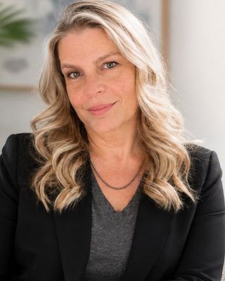 Photo of Dr. Michelle Milligan, Clinical Social Work/Therapist, DSW, LCSW, CIC-CSp