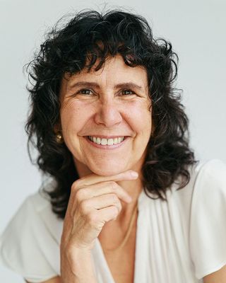 Photo of Christine Brodmerkel, CMS-CHt, FIBH