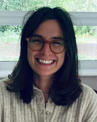 Photo of Hannah Webb, Psychotherapist, MSc, MUKCP