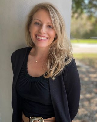 Photo of Angie Simonton, Clinical Social Work/Therapist, MSW, LCSW