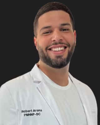 Photo of Roberto Arana, Psychiatric Nurse Practitioner, PMHNP
