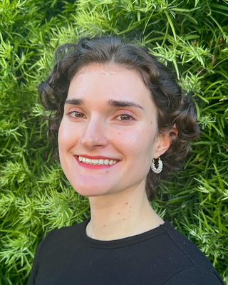 Photo of Kendra Lewis, Associate Clinical Social Worker, ASW, DBT, IFS