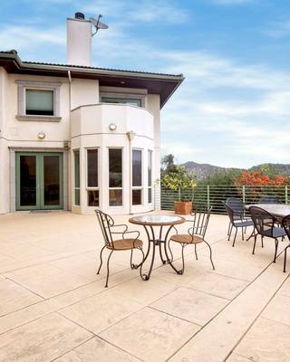 Photo of Teen Transitional Living Program in Bel Air, Los Angeles, CA