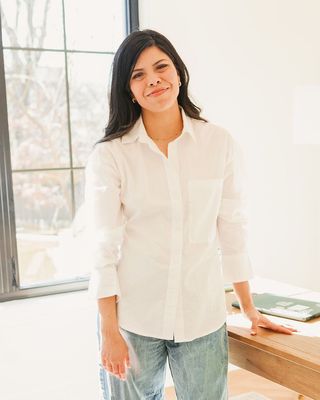 Photo of Eva Castillo - Eva Castillo - Relationship & Mood Therapist, Marriage & Family Therapist, LMFT, MACMHC