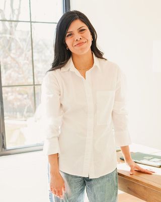 Photo of Eva Castillo - Eva Castillo - Relationship & Mood Therapist, Marriage & Family Therapist, LMFT, MACMHC