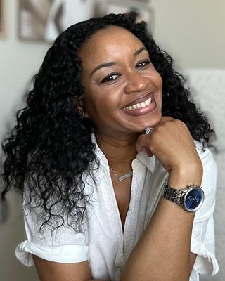 Photo of Javonni Henderson-Ingram, Clinical Social Work/Therapist, LCSW