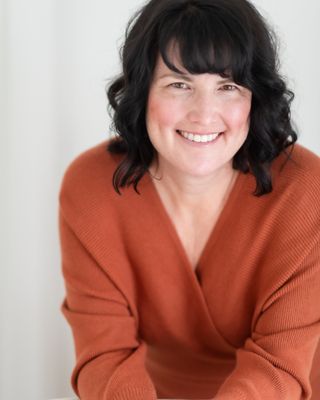 Photo of Green Peak Therapy | Lynn Izzard, Registered Psychotherapist (Qualifying) in Meaford, ON