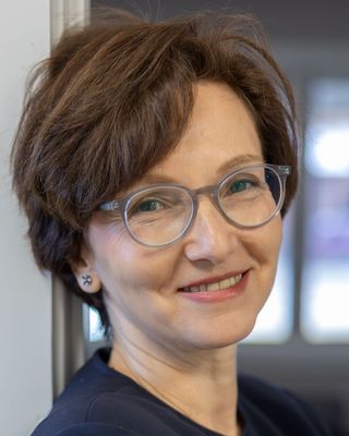 Photo of Natalia Vinokur, Marriage & Family Therapist, MS, LMFT