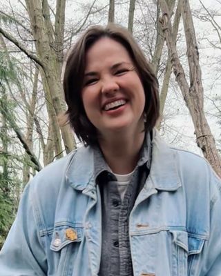 Photo of Mae Smith, LicensedMental Health Counselor, MA, LMHC