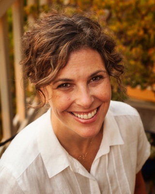 Photo of Ariana Heller, Psychologist in Oakland, CA