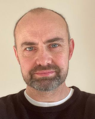 Photo of Scott Ballinger, Counsellor, MSc, MBACP