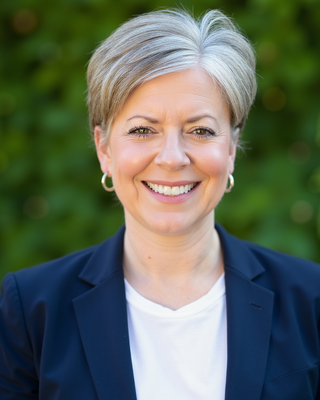 Photo of Julie Landers, LPC Intern