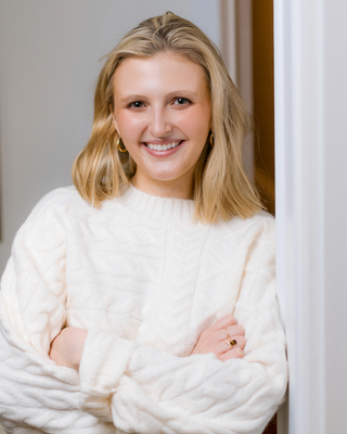 Photo of Blythe Jakubowski, Pre-Licensed Professional