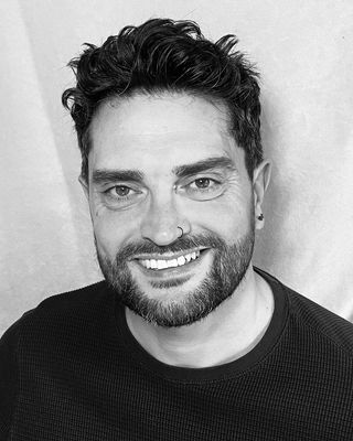 Photo of Scott Reeve, Counsellor, MSc, MBACP Accred