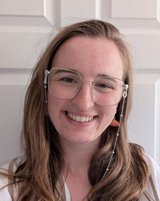 Photo of Lucy Marion Cheshire, Psychotherapist, PTUK