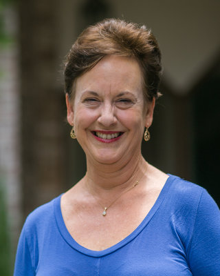 Photo of Lisa Kay Owens, LPC, NCC, MS-MFC, CCMHC, BC-TMH, Licensed Professional Counselor in Flowood