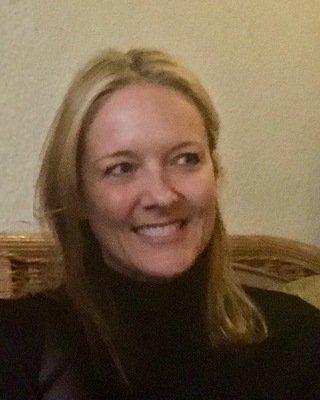 Photo of Renee Hutchison, Psychologist in Emeryville, CA