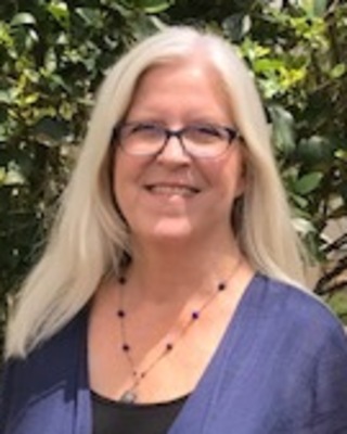 Photo of M. Leslie Robinson, MSW, LCSW, Clinical Social Work/Therapist