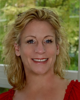 Photo of Shannon Dervay, MEd, LPC, LCMHC, NBCC, LCAS, Licensed Professional Counselor