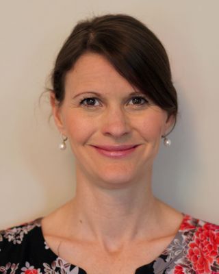 Photo of Elizabeth James - Elizabeth James - Clinical Supervisor & Therapist, Registered Psychotherapist, MDiv, RP