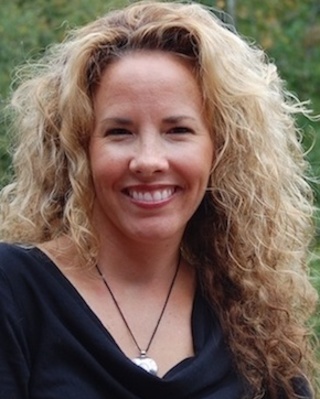 Photo of Becca Armstrong, Registered Psychotherapist