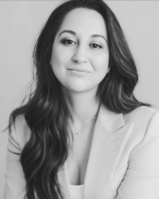 Photo of Asha Utz, Clinical Social Work/Therapist, LCSW