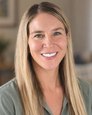 Photo of Emily Roberts, Clinical Social Work/Therapist, LICSW