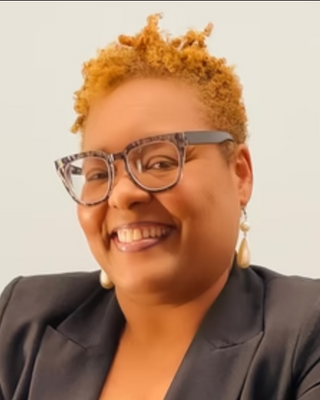 Photo of Regina Smith, Clinical Social Work/Therapist, LMSW-C